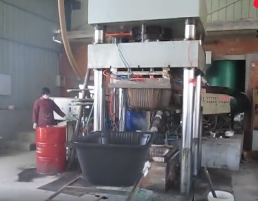 模壓成型塑料?？僧a(chǎn)品