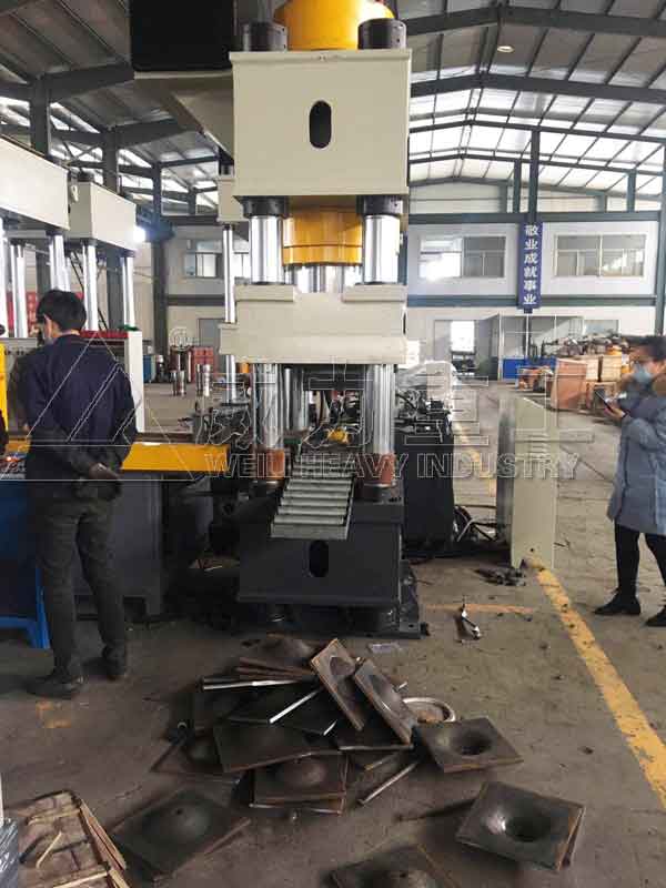 錨索托盤自動化生產(chǎn)線調(diào)試使用現(xiàn)場