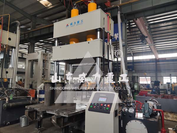 315噸四柱液壓機(jī)雙缸結(jié)構(gòu)